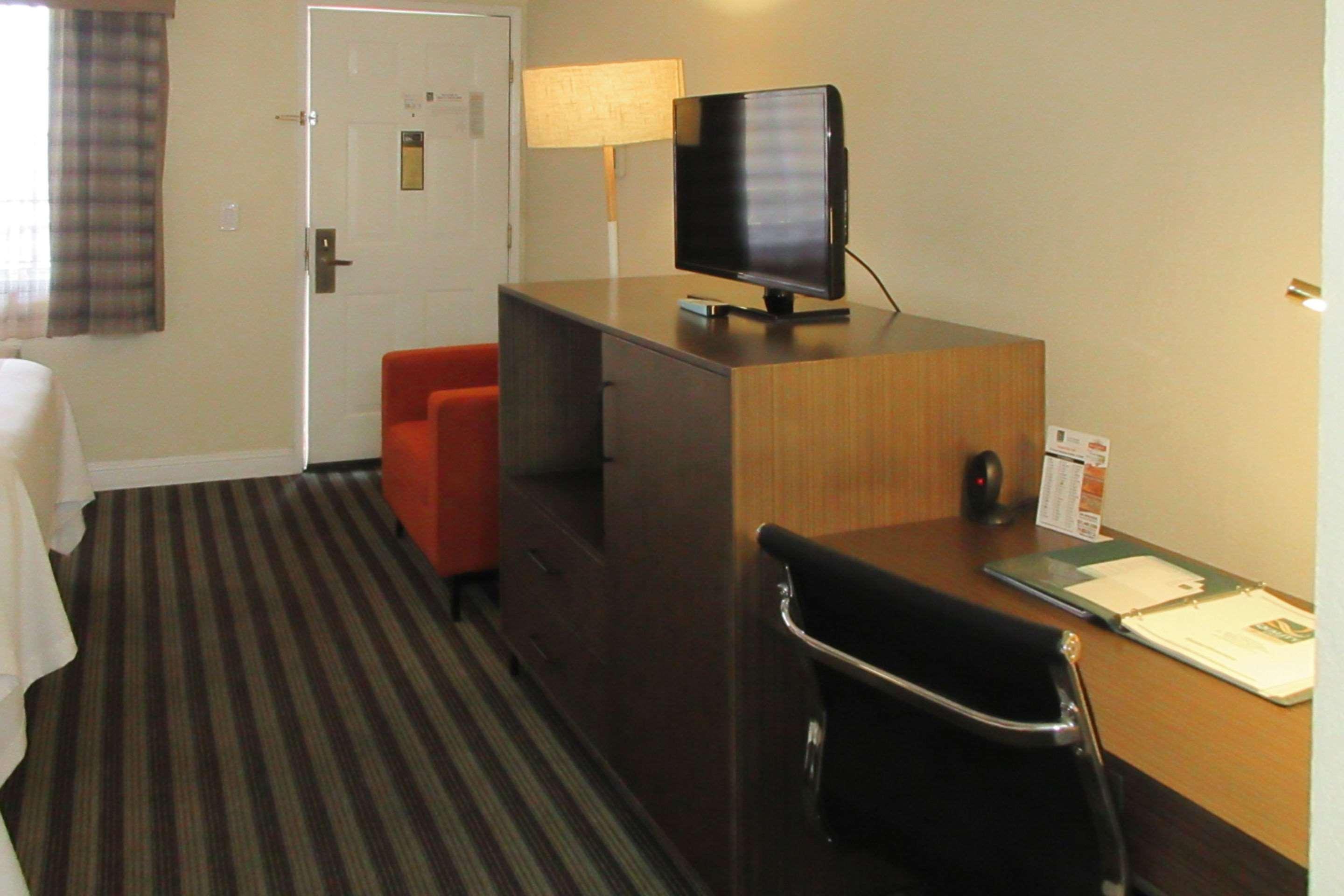 Quality Inn Salinas Exterior photo