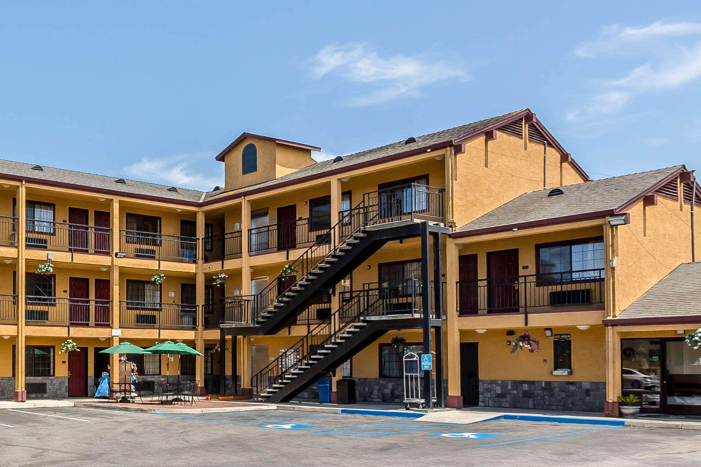 Quality Inn Salinas Exterior photo
