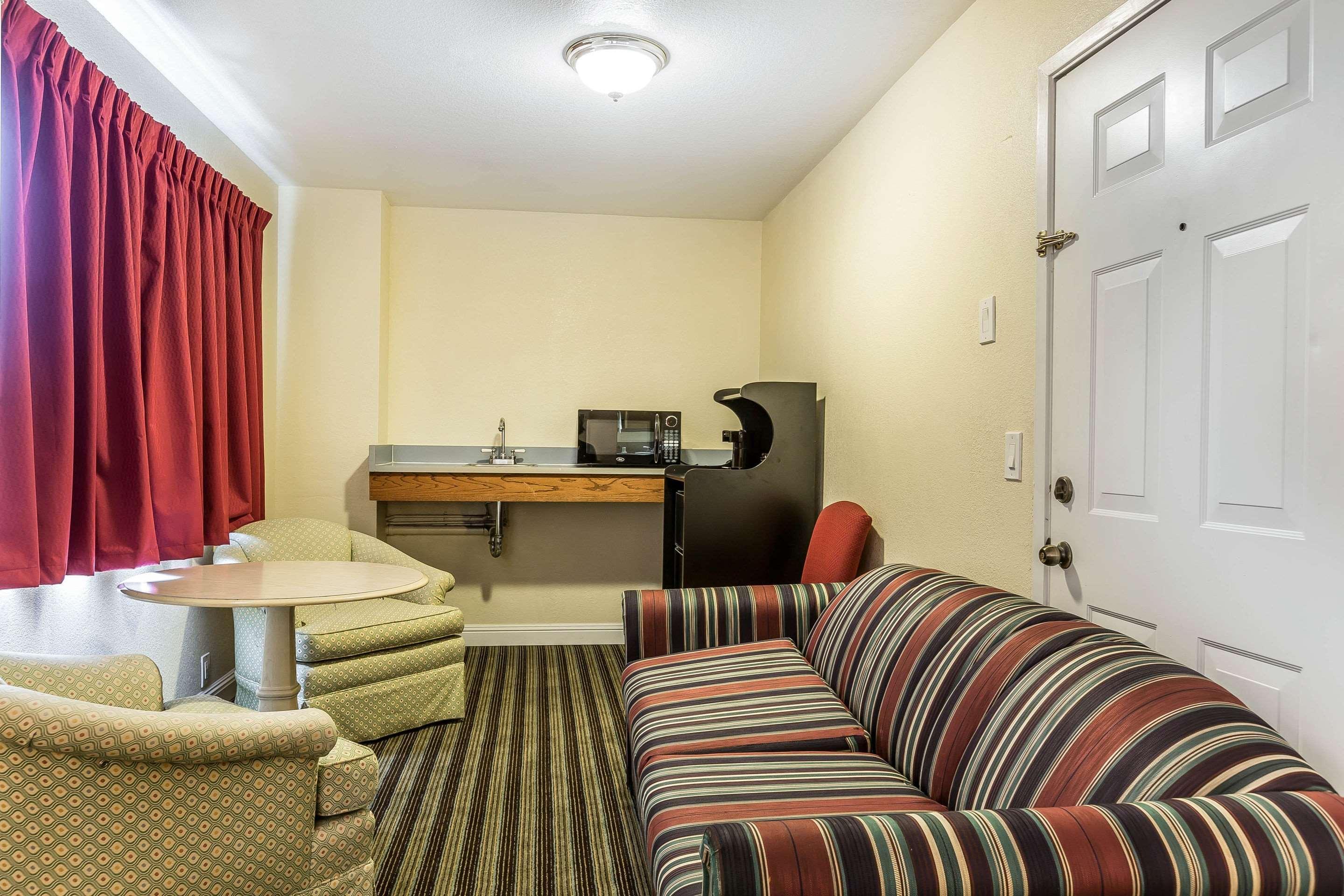 Quality Inn Salinas Exterior photo