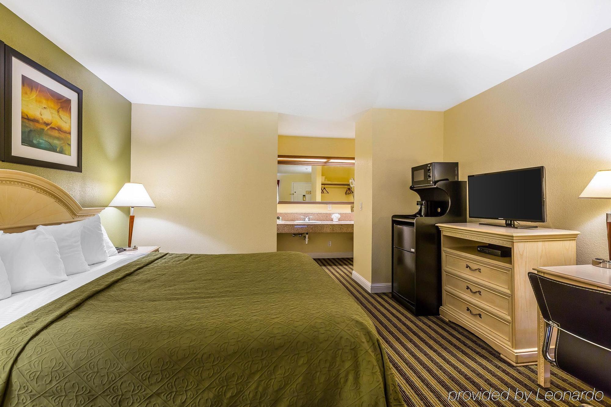 Quality Inn Salinas Exterior photo